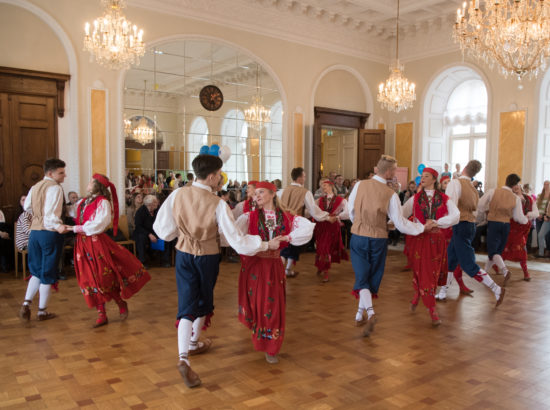 Suvise noorte laulu- ja tantsupeo “Mina jään” lood ja laulud Valges saalis